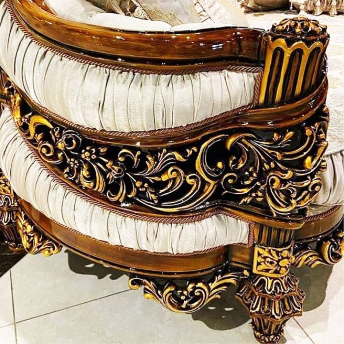 نمای نزدیک منبت مبل سلطنتی گلایل
