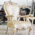 مبل سلطنتی کارن تک نفره کرم طلایی